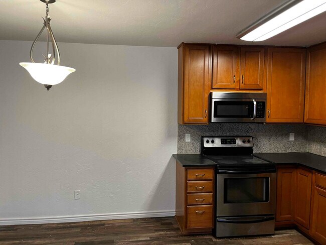 Photo - 950 Northern Way Unit 17