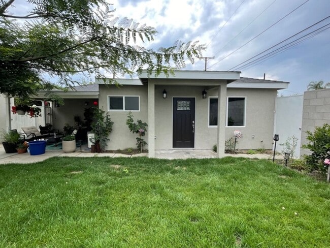 Building Photo - Newer 1 Bedroom/1 Bath ADU in Long Beach Rental