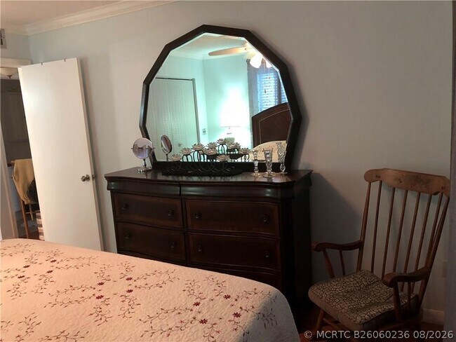 Photo - 181 Farnham H Unit 181