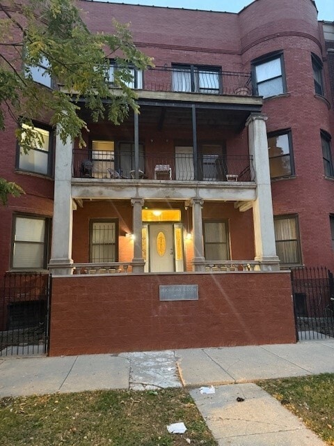 Building Photo - 4615 S Michigan Ave Unit 2S