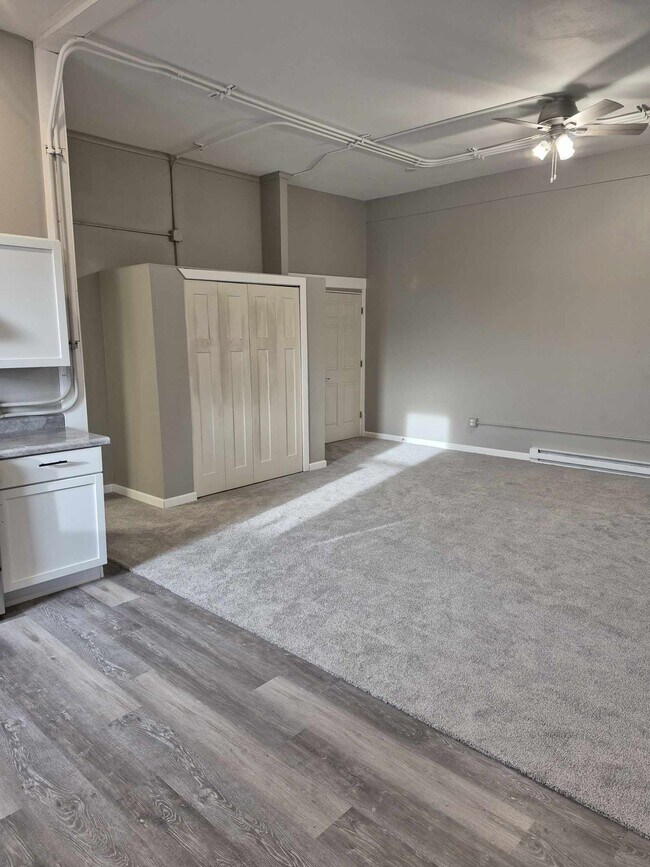 Photo - 19 W Central St Unit 3