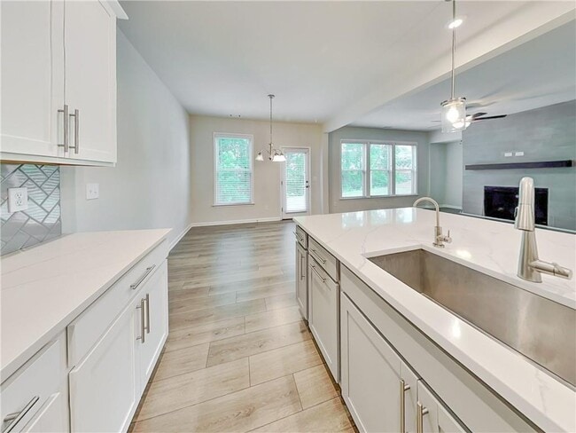 Photo - 5940 Stargazer Way