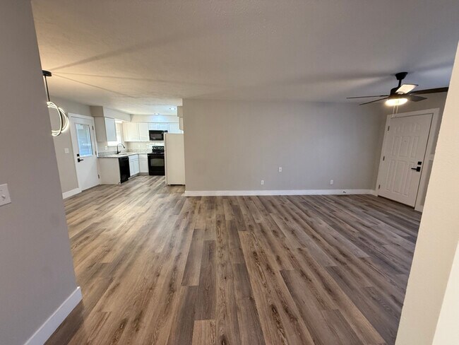 Photo - 133 W Terrace Ct