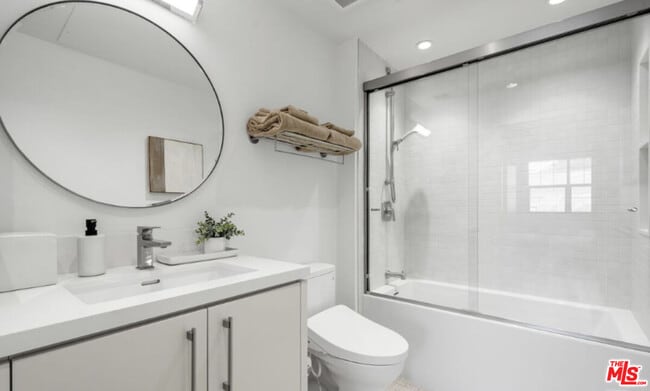 Photo - 130 S Sepulveda Blvd Unit 203