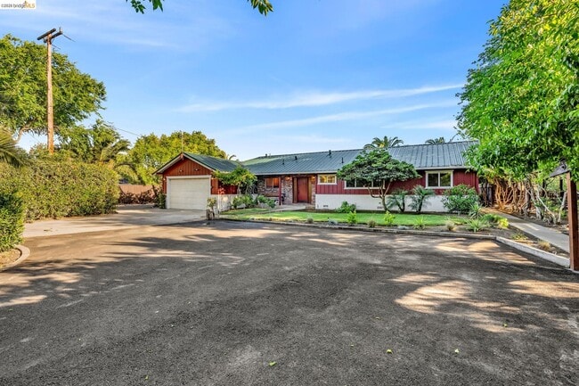 Photo - 3300 Concord Ave