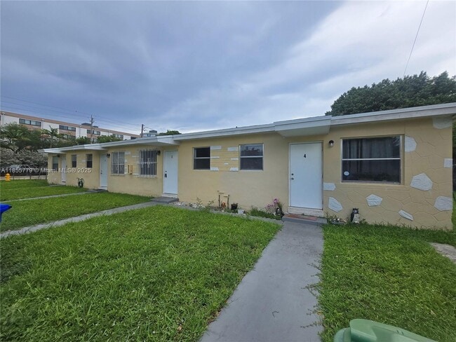 Building Photo - 1900 NW 31st St Unit 3 Rental