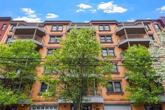 Building Photo - 920 Jefferson St Unit 501