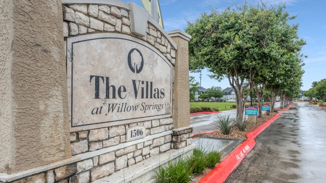 Photo - Villas at Willow Springs Apartments
