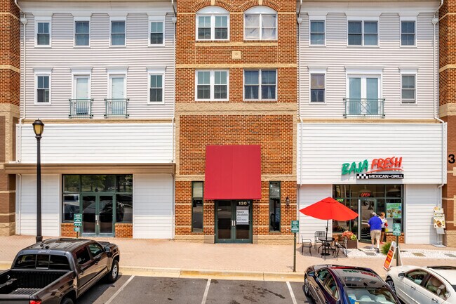 Edificio 302 - Suite 130 - King Farm Village Center