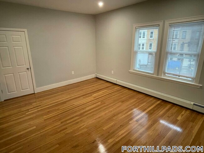 Photo - 1922 Columbus Ave Unidad 2