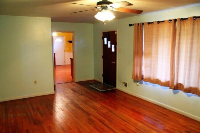 Photo - 151 Lilac Dr