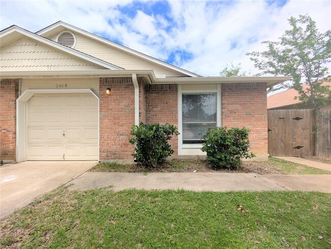 Photo - 2018 Redwing Way