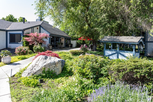 Building Photo - Cove Point Retirement - Independent Living Rental