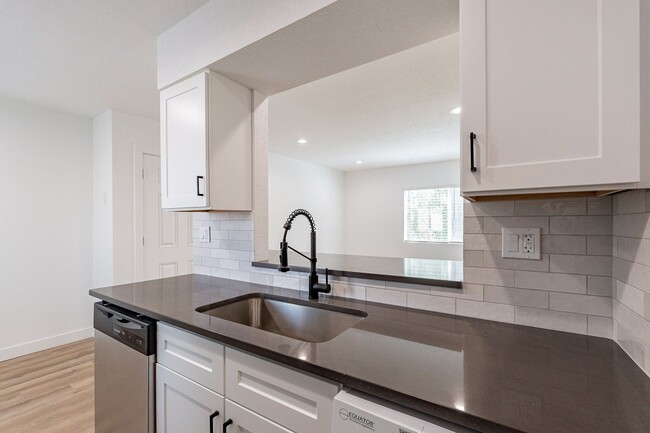 Photo - Euclid &amp; 10th Apartments Unit 1