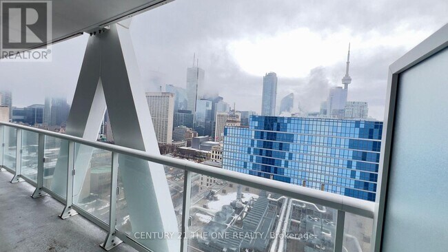 Photo - 230 Simcoe St Unité 2417