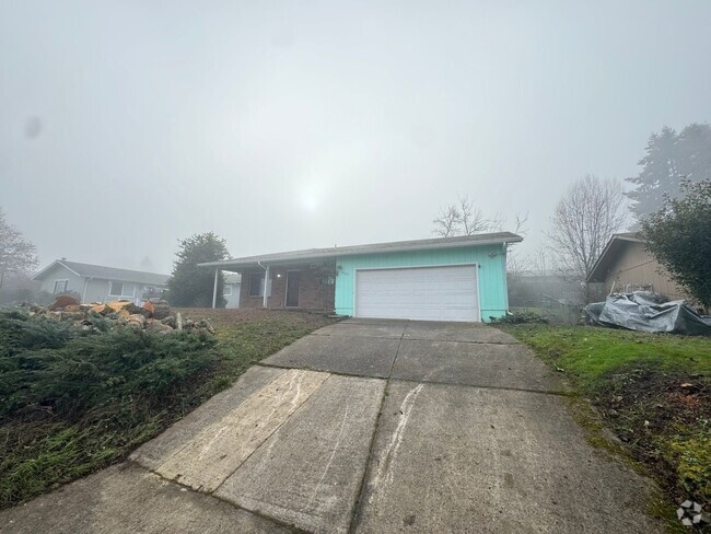 Building Photo - 3 bedroom house in Green