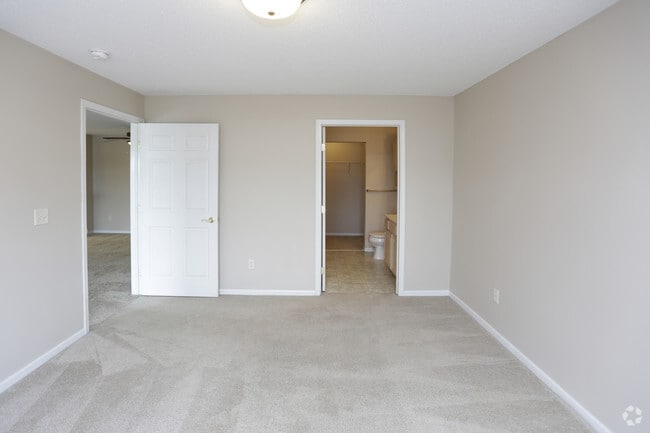 2BR, 2BA - 1,120 SF - Donegal Pointe Apartments