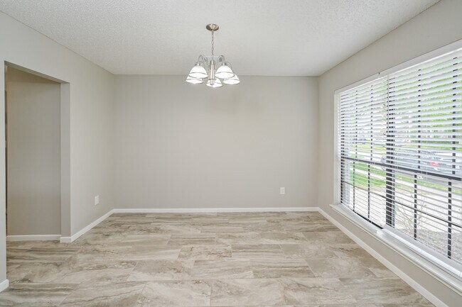 Photo - 2017 Spinnaker Dr