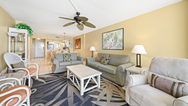 Building Photo - 7205 Thomas Dr Rental