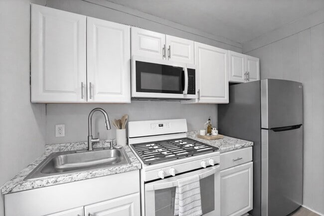 Photo - 28 Lydia St Unidad 1-F