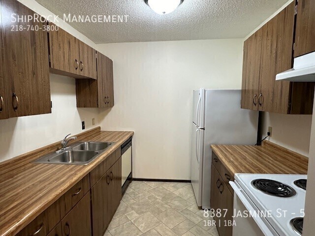 Photo - 8387 Jasmine St Unidad 5