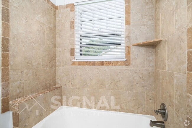 Building Photo - 104 21st Ave NW Rental