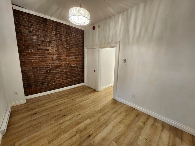 Photo - 55 Carmarthen St Unit 55-1