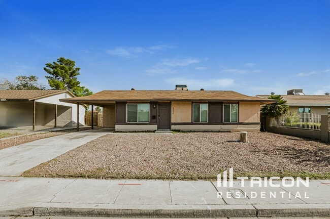 Building Photo - 4020 Maple Hill Rd