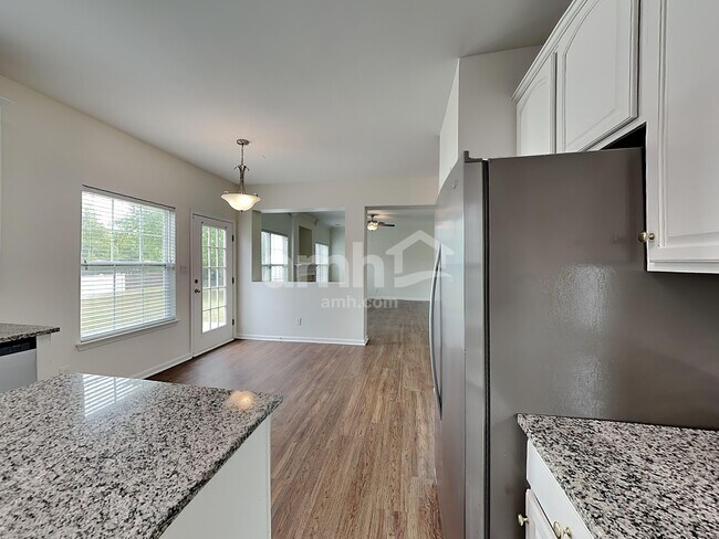 Photo - 7009 Pine Cone Ln