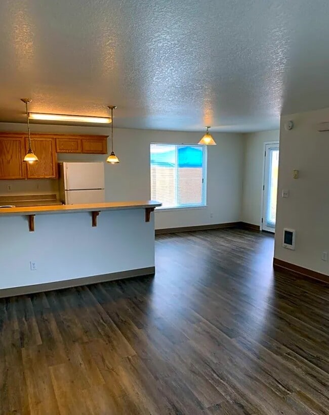 Photo - 1131 2nd St NW