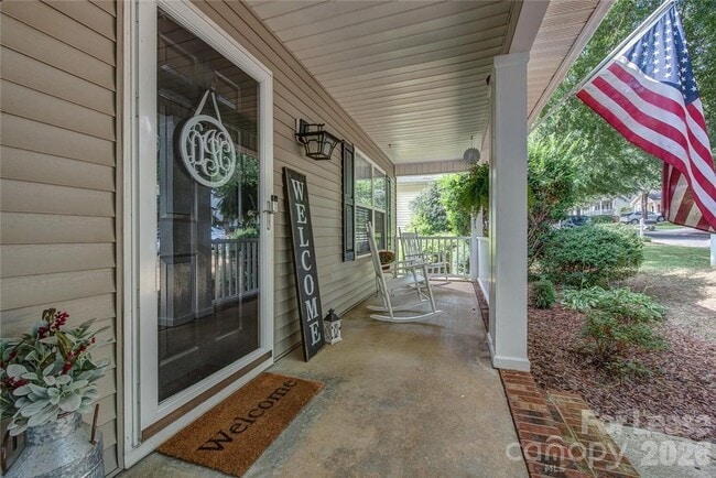 Photo - 121 Pratt St