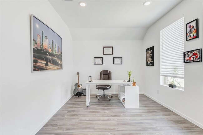 Photo - 27210 Woodridge Gln Dr