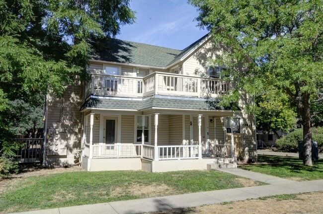 Building Photo - 1631 19th St Unit 3