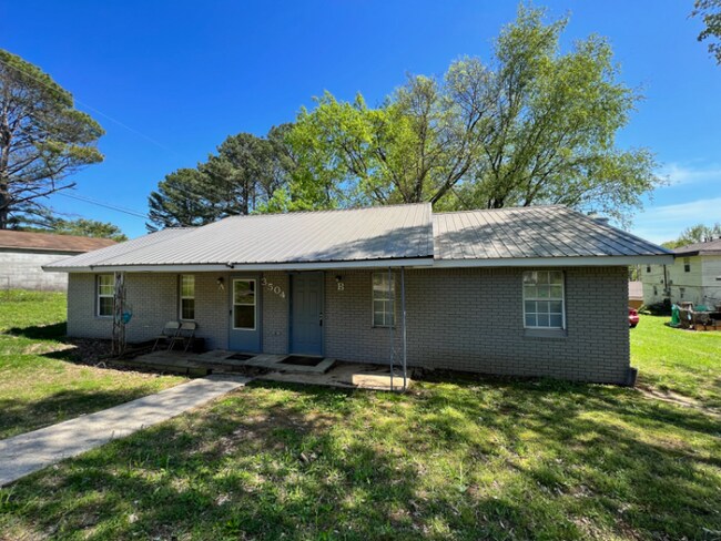 Photo - 3504 Cole Ave Casa