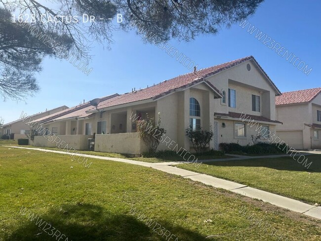 Photo - 1628 Cactus Dr Unidad B