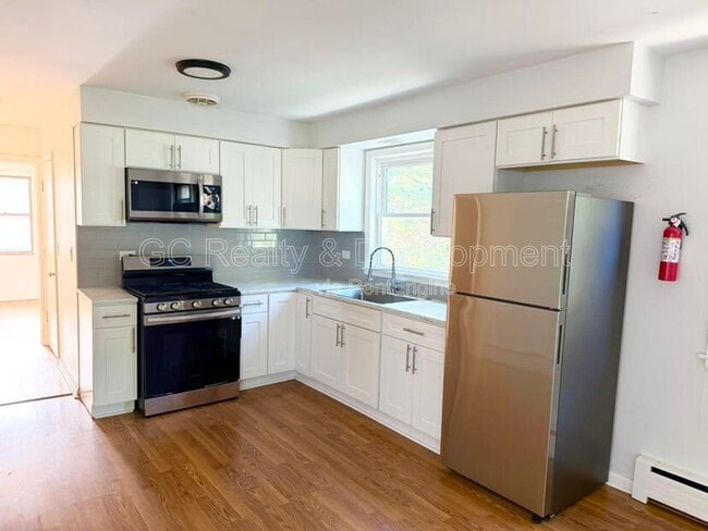 Photo - 2701 N Sayre Ave Unit 1