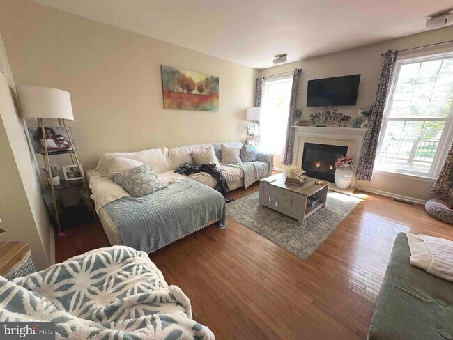 Photo - 15839 Fourmile Creek Ct