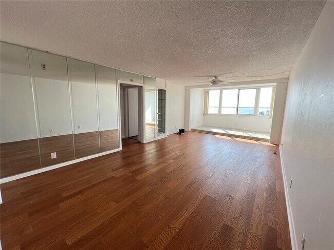 2616 Cove Cay Dr Unit 701