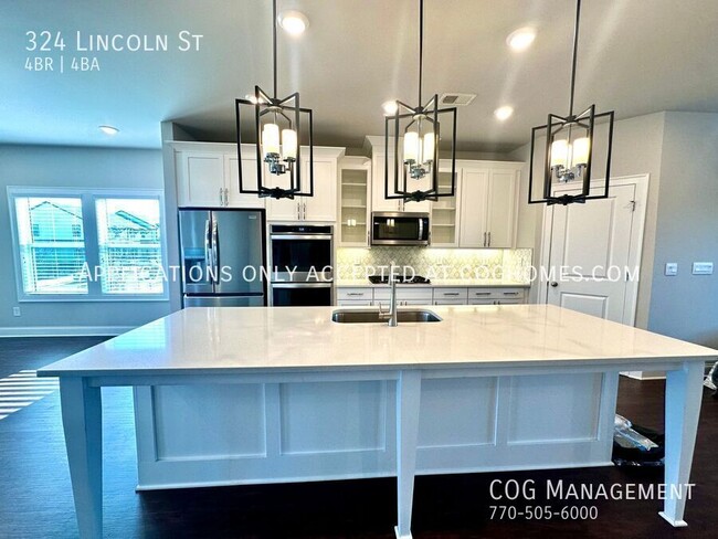 Photo - 324 Lincoln St