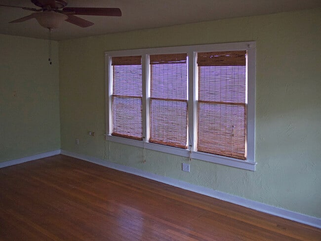 Photo - 208 N 8th St