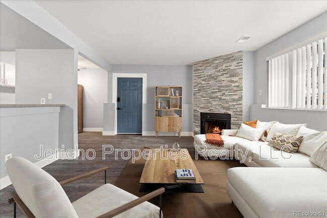 Photo - 6350 Oak St Unit #103