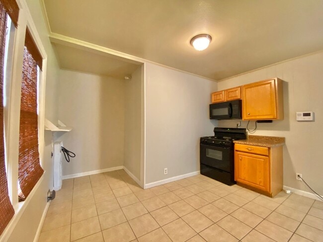 Photo - Full 1 bed 1 bath 1 living room/kitchen available now