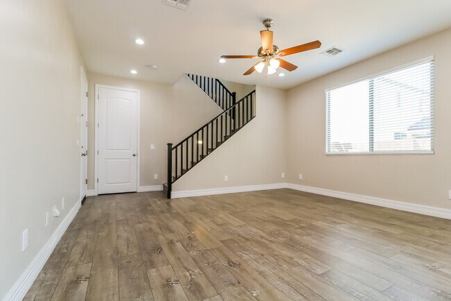 Photo - 6522 S 47th Ln