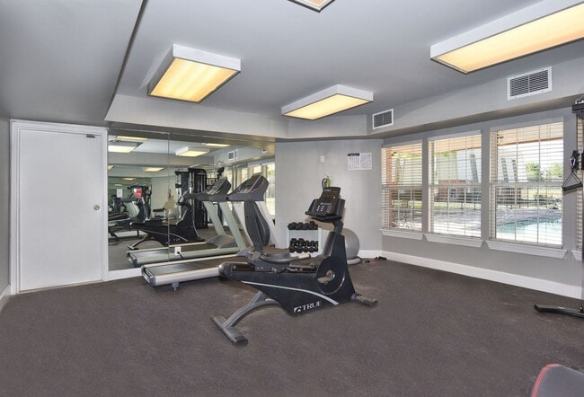 Photo - Heatherstone Apartments