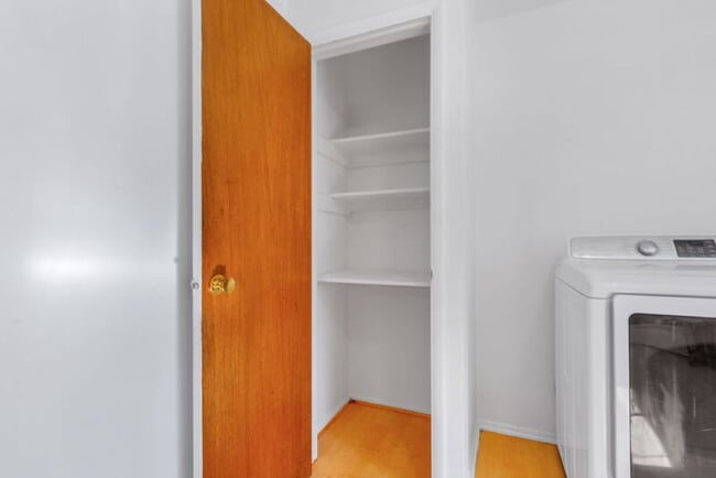 Photo - 4282 W Virginia Ave