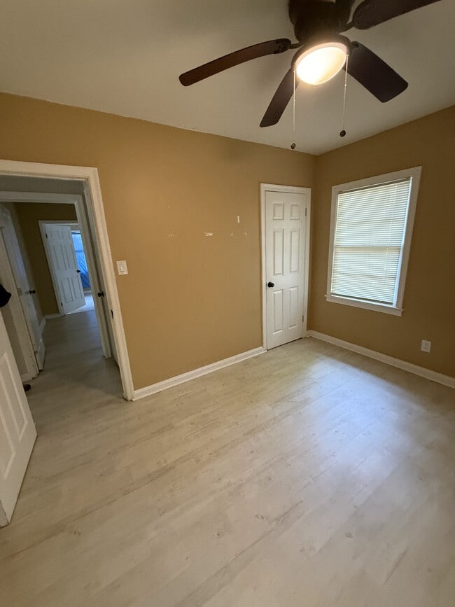 Photo - 1502 Foye Ave