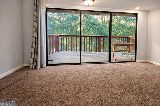 Photo - 3575 Oakvale Rd Unit 420