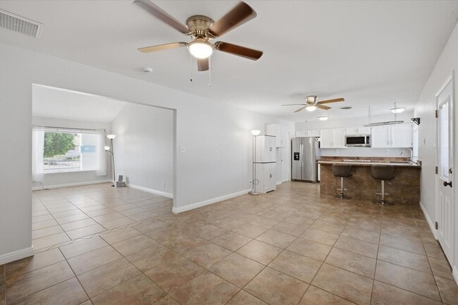 Photo - 656 W Pecos Ave