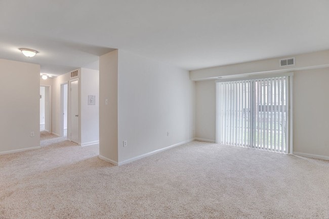 Photo - 225-229 43rd Rd NE