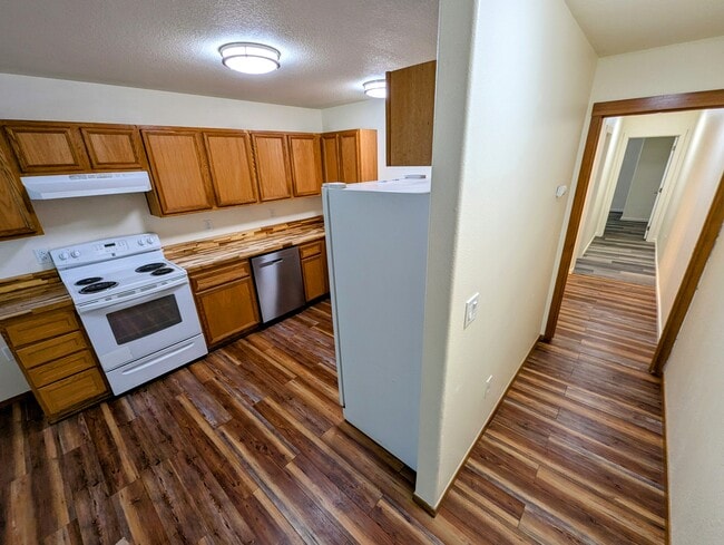 Photo - 9841 N Lombard St